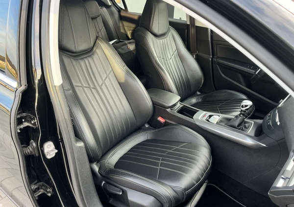 Peugeot 308 cena 45990 przebieg: 141000, rok produkcji 2017 z Turek małe 466
